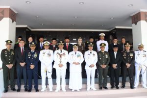 Kapolresta Barelang Mengikuti Upacara Penaikan Bendera Peringatan HUT Kemerdekaan RI Ke-78 Tingkat Kota Batam